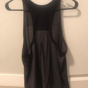 Lululemon tank with open back